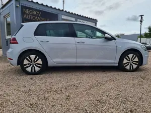 Volkswagen Golf VII Lim. e-Golf Bild 5