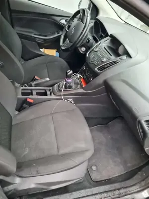 Ford Focus 1.0 EcoBoost 99g Start-Stopp-System Business Editi Bild 2