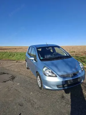Honda Jazz 1.4 LS *frischer Ölwechsel/Batterie neu/TÜV 1/27* Bild 3