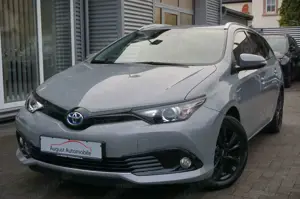 Toyota Auris Hybrid Team D Navi Alcantar