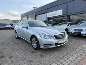 Mercedes-Benz E 220 E 220 CDI BlueEfficiency