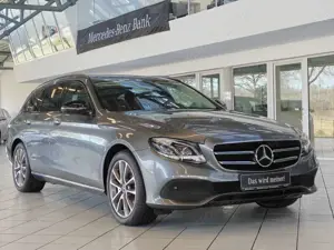 Mercedes-Benz E 220 d T Avantgarde +AHK+MULTIBEAM+SCHIEBEDACH++