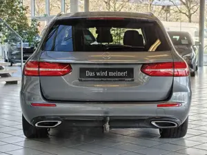 Mercedes-Benz E 220 d T Avantgarde +AHK+MULTIBEAM+SCHIEBEDACH++ Bild 4