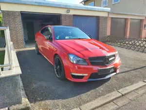 Mercedes-Benz C 63 AMG Coupe SPEEDSHIFT MCT Performance Package