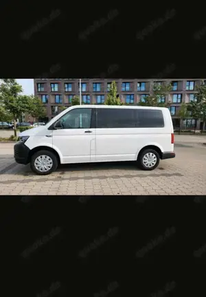 Volkswagen T6 Caravelle Caravelle Trendline Bild 2