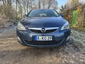 Opel Astra J 1.4 Turbo 140 PS Top Zustand 2. Hand!