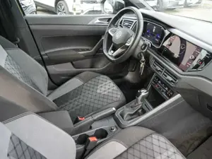 Volkswagen Taigo R-Line 1.0 TSI DSG LED-Matrix Kamera Black Bild 3