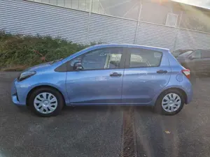 Toyota Yaris 5-Türer 1.0 VVT-i Cool+Sound Bild 2