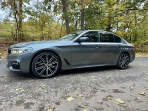 BMW 530 530 d  M-Paket-Massage-Sitzbelüftung-HK-360-ACC