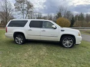 Cadillac Escalade Escalade 6.2 V8 Platinum ESV Bild 4