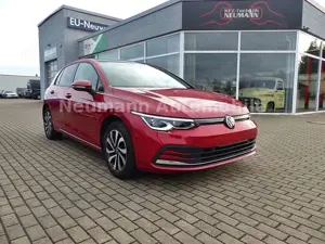 Volkswagen Golf VIII Lim. Active eTSI *AHK*NAVI*STANDHEIZ.*