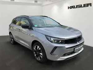 Opel Grandland X 1.6T AT Hybrid Ultimate AHK LED PDC ACC Kamera Nav Bild 2
