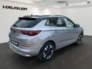 Opel Grandland X 1.6T AT Hybrid Ultimate AHK LED PDC ACC Kamera Nav Bild 4