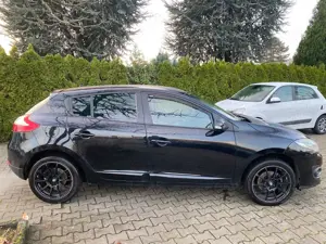 Renault Megane LIMITED ENERGY TCe 115 Navi//S.Assistent Bild 4