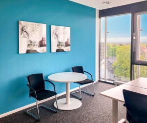 Meetings, Arbeit und Zusammenarbeit in unseren professionellen Business Center in HQ Podbi
