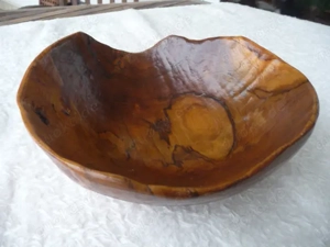 Massive Olivenholz Schale rustikal   ca. 25 cm Obstschale Handarbeit