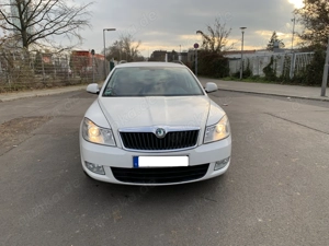skoda octavia 1,6 tdi aus 2 hand,scheckheft