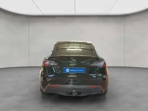 Tesla Model Y Performance Dual Motor AWD Bild 5