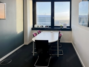 All-inclusive-Zugang zu [Arbeitsplätzen und Besprechungsräumen] in Regus Mundsburg Tower