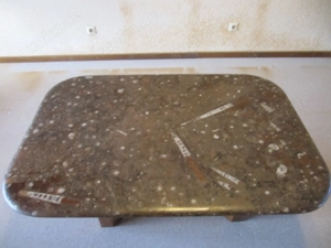 Couchtisch, Gestell aus Holz Platte aus Stein