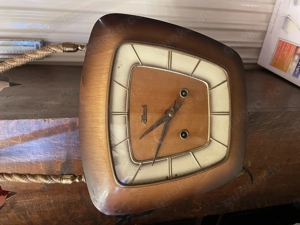 Hermle Wanduhr mechanisch Nierenform 1950  Bild 2
