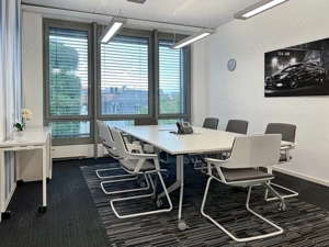 Meetings, Arbeit und Zusammenarbeit in unseren professionellen Business Center in Regus City Plaza Bild 3