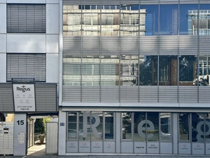 Meetings und Zusammenarbeit in unseren professionellen Business Center in Regus Friedrichstrasse Bild 5