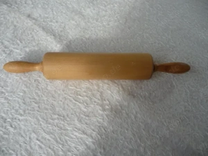 Wellholz Nudelrolle Nudelholz aus massivem Holz 42 cm
