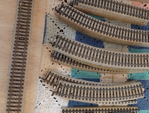 Märklin HO viele Kleinteile Gleise auch Anschlussgleise 13 stck Tunnel selbst gemacht Bild 2