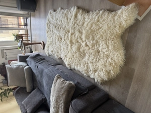 Lammfellteppich 2 Meter lang 1,05 breit