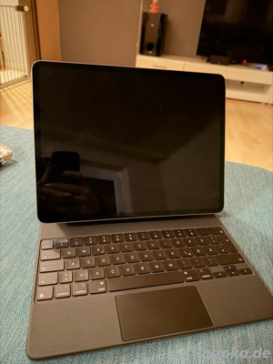 Apple iPad pro 2022 + Originale Apple Tastatur 