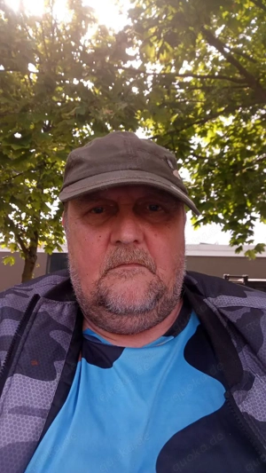 Frau (jung) gegen Hilfe im Haushalt und mehr 18-25 gesucht. Gebe Wohnmöglichkeit Kfi
