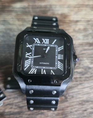 Customized Uhr Santeiko, wie neu 
