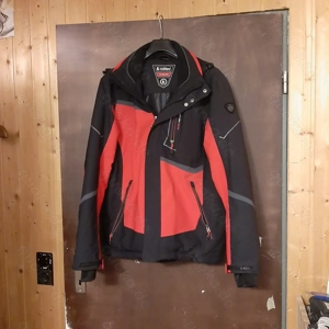    Komplette Ski-Ausrüstung zum Verkaufen   