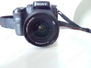 Sony Alpha 100 DSLR Spiegelreflexkamera