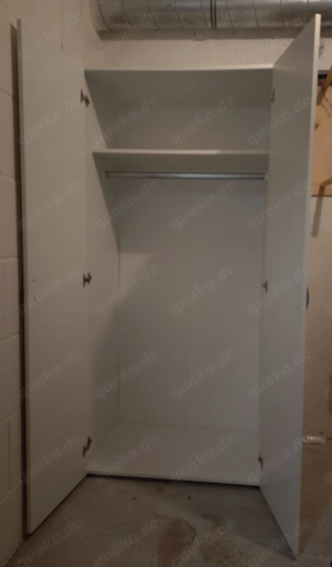 Weißer Kleiderschrank Bild 5