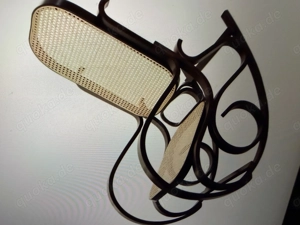 Schaukelstuhl -Schwingsessel mit Rattangeflecht