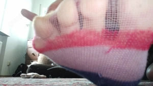 Verschwitzte Socken auf deinem Gesicht Real Termin Fetisch und passender Chat 