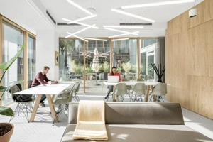 Arbeitsplätze, Services und Support unterstützen Sie bei der Arbeit in Spaces Kennedydamm Bild 5
