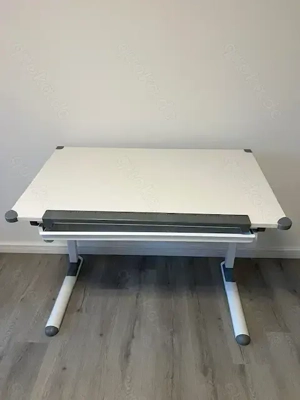 Schülerschreibtisch zu verkaufen