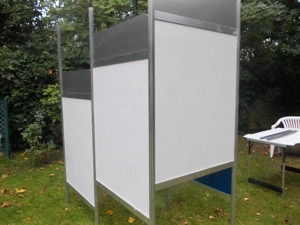 Mobiles Präsentationssytem für Innen und Außen