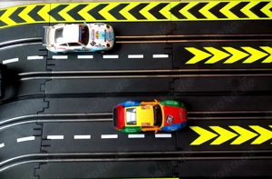4 Spurige Autobahn  Racy  Action World 1:32