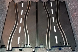 4 Spurige Autobahn  Racy  Action World 1:32 Bild 4