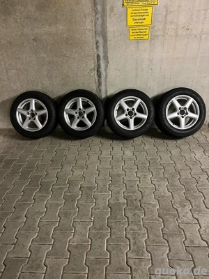 Mercedes 4x Winterreifen mit Felgen