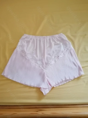 Welche Frau will sie haben???