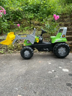 Kinder-Trettraktor mit Frontlader   sehr guter Zustand!