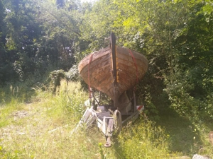 Altes Segelholzboot inklusive Anhänger abzugeben Bild 5