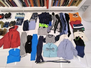 Umfangreiches Jungen Kleiderpaket (Größe 104-110) 34 Teile