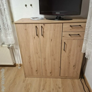 Jugendzimmermöbel mit Bett, Nachttisch, Kommode, Kleiderschrank