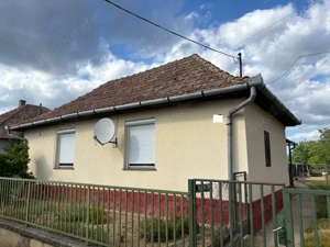 Ungarn: Älteres Haus, Bauernhaus auf der Südseite des Balatons